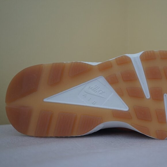 Sample Nike Air Huarache Runner DZ3306-800 Monar/Sail -Gum Dark BR Men's Size: 9 - Picture 11 of 16